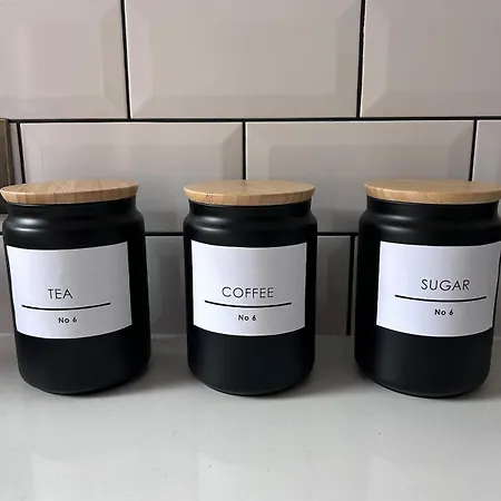 No 6 - Luxury Dog Friendly House