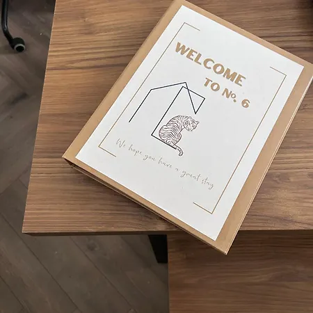 No 6 - Luxury House - 10 Mins Walk Into Nyaraló Harrogate